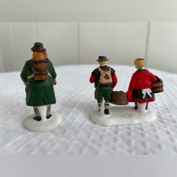 Department 56 “Buying Bakers Bread” - Picture 3 of 4